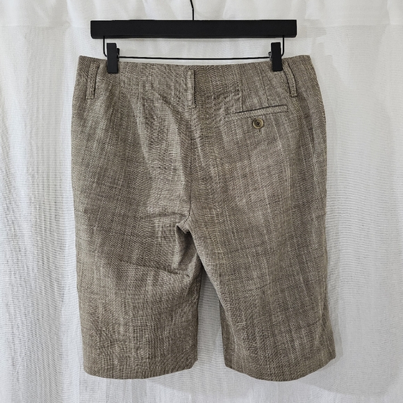 Banana Republic Virgin Wool Blend Martin Fit Bermuda Shorts in Brown Tan Size 6P - Picture 2 of 3